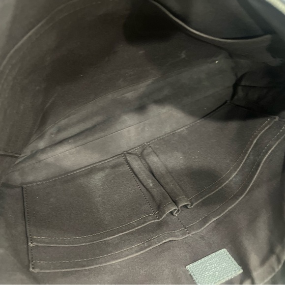 Louis Vuitton Taiga Porte-Documents Business MM - Picture 13 of 16